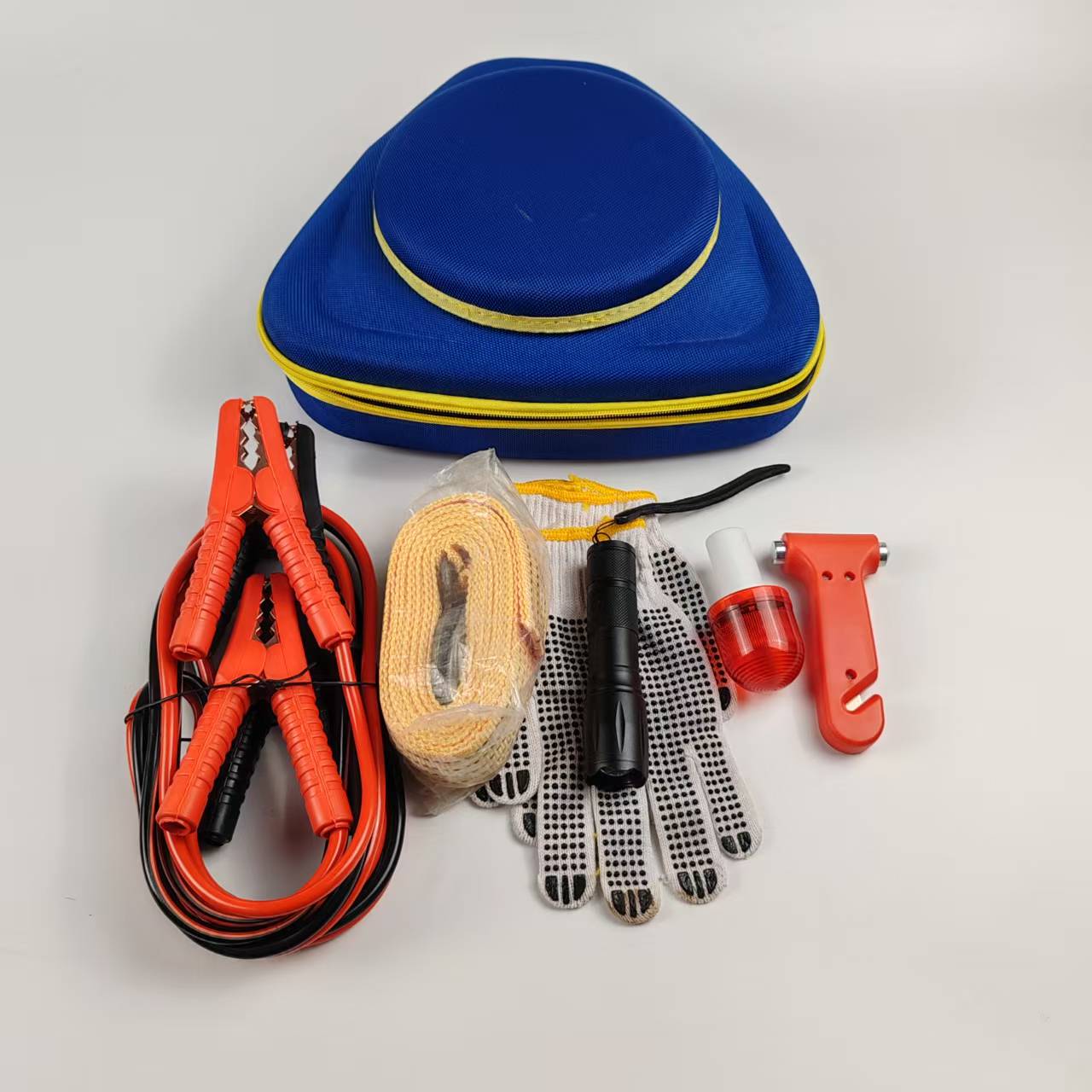 Mikä on Road Cone -ensiapupakkaus